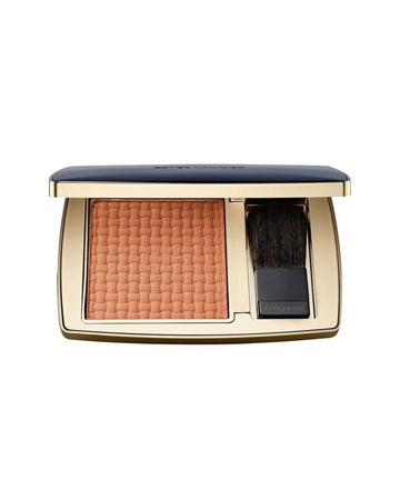 the Sculpting Blush Magnetic Glow 7g